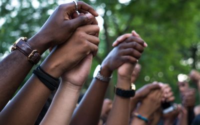 Lees, luister, kijk en doe: tips voor professionals om met racisme om te gaan